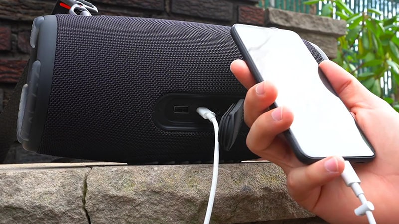 So sánh JBL Xtreme 3 và JBL Xtreme 2