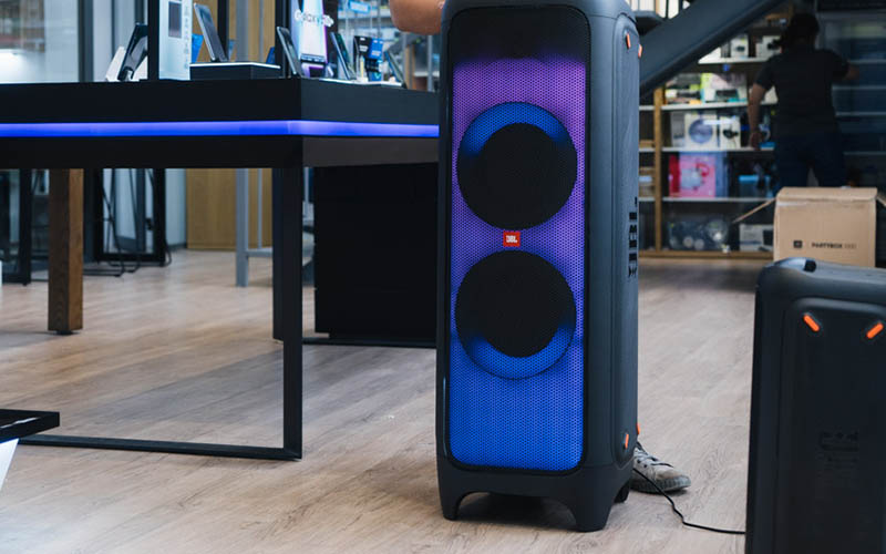 chất âm của loa di động Loa JBL Party Box 1000
