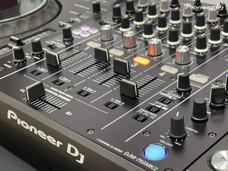 mixer djm 750 mk2 chính hãng